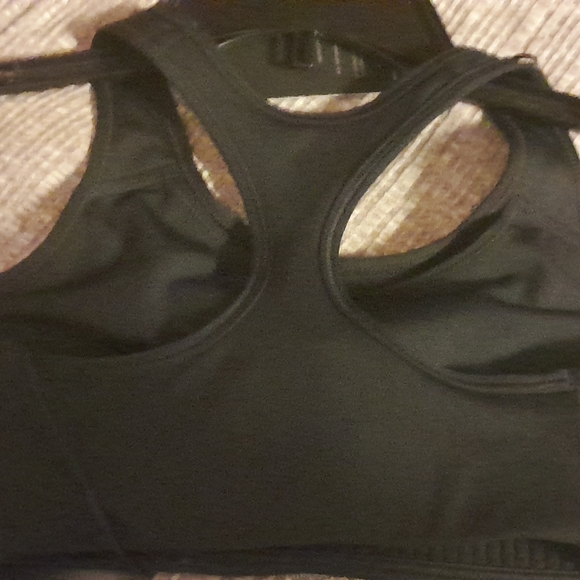 - Nwt nike swoosh dri fit sports bra xs - Picture 8 of 8